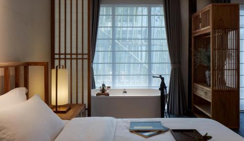 King Room with Garden View