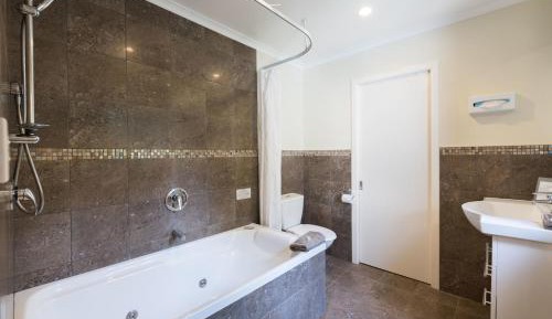 Double Room with Spa Bath