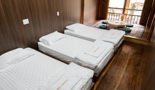 Single Bed in Dormitory Room