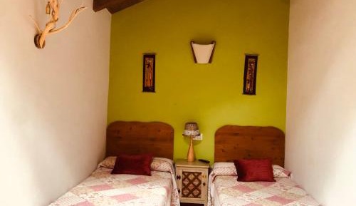 Twin Room with Shower