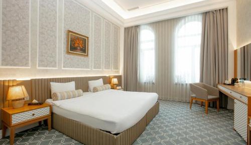 Deluxe King Room