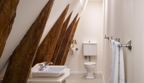 Deluxe Double Room with Bath