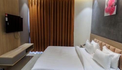 Deluxe Double Room with Shower