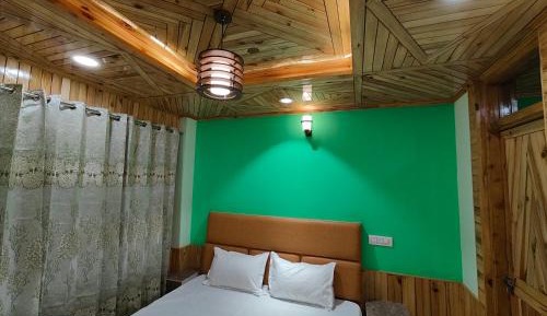 Double Room with Mountain View