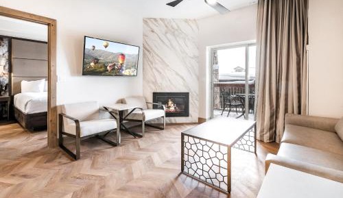 1 Bedroom Condominium 4311-A