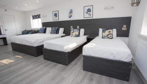 Deluxe Quadruple Room