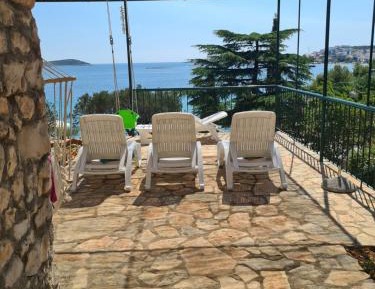 Villa - Beach Front