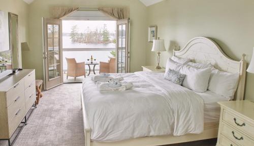 Superior King Suite