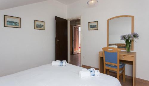 One-Bedroom Apartment with Terrace and Sea View