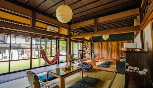 One-Bedroom Family Apartment