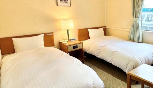Twin Room with Private Bathroom - Smoking