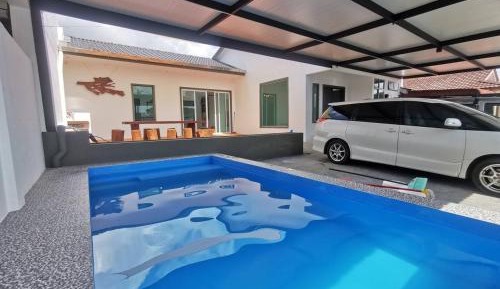 Six-Bedroom House