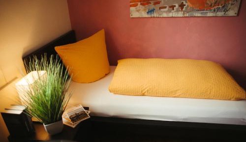 Single Room with Shared Toilet