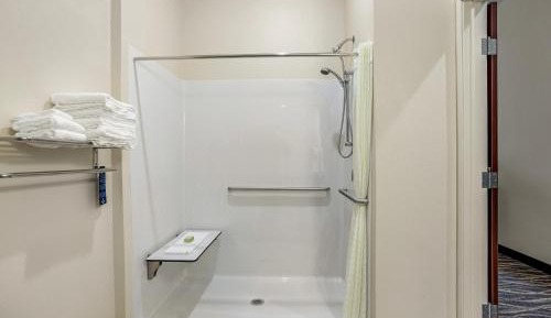 Queen Room - Disability Access