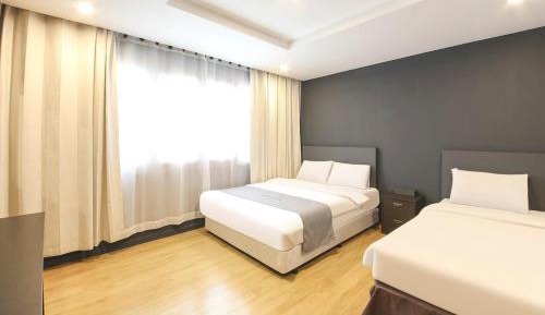 Deluxe Twin Room