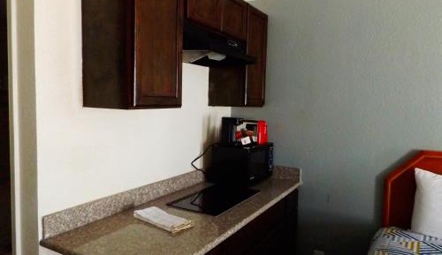 Deluxe Queen Room with Two Queen Beds - Non-Smoking