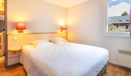 Two-Bedroom Apartment 6 Adults