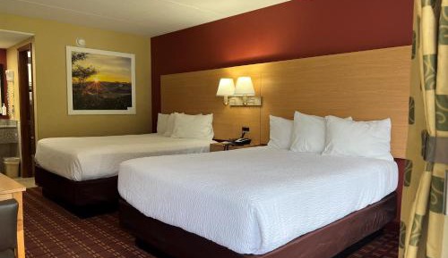 Queen Room with Two Queen Beds - Non-Smoking