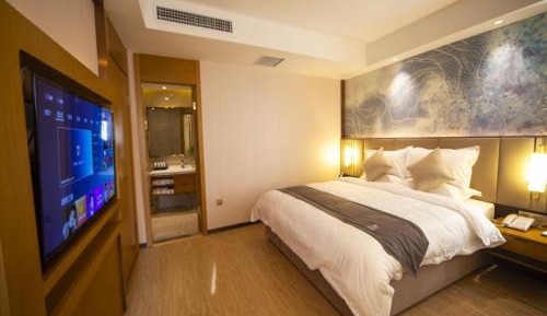 Suite with View