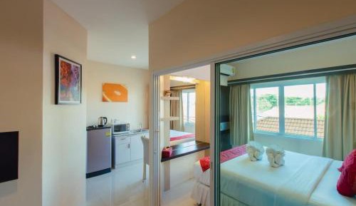Deluxe King Suite