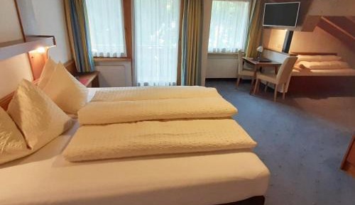 Triple Room with Balcony