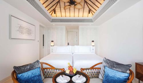 Wellbeing Sanctuary Pool Suite Twin