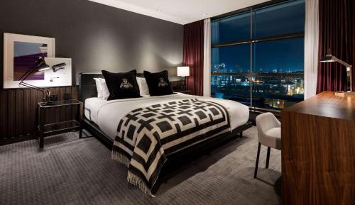 One-Bedroom Penthouse Suite