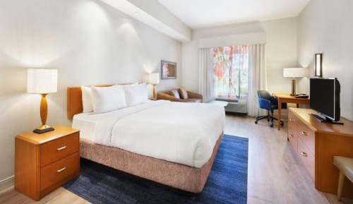 Deluxe King Room with Sofa Bed