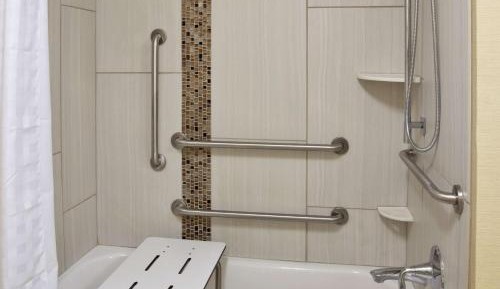 King Studio Suite - Mobility Access/Non-Smoking