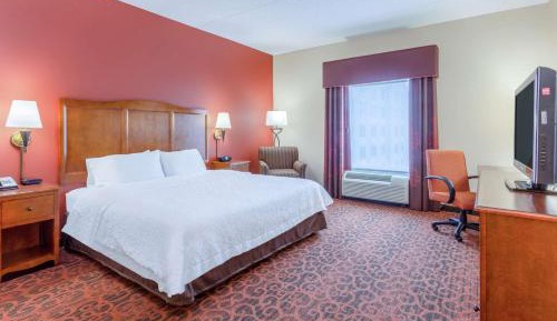 King Room - Hearing Access/Non-Smoking