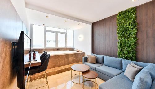 Apartment with Sea View