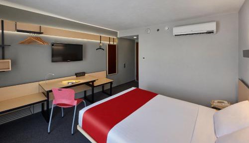 Queen Room