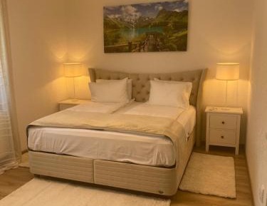 Deluxe Junior Suite - Hazelnut Tree