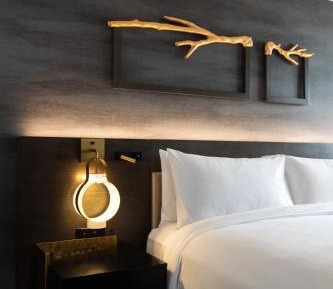 Guest Room with King Bed and Lounge Access