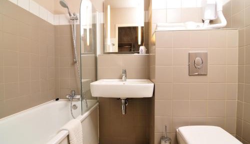 Double Room with Extra Bed (2 Adults + 1 Child)