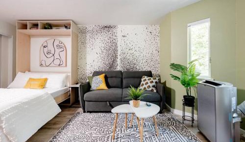 One-Bedroom Apartment