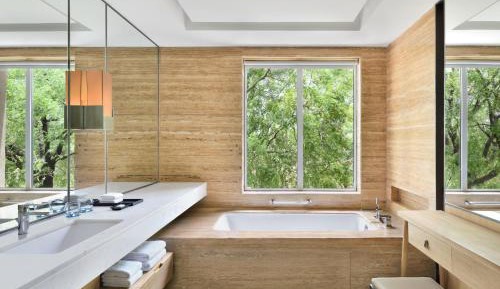  Junior Terrace Suite with Mountain View