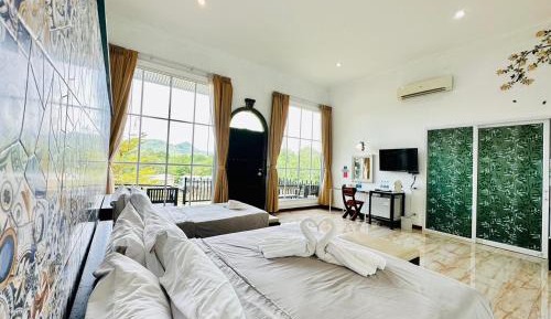 Deluxe Triple Room