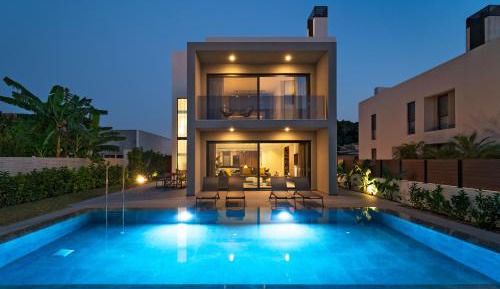 Four Bedroom Sea View Villa with Heated Private Pool