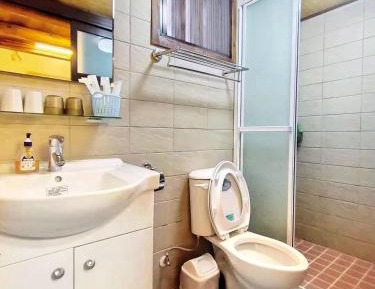 Quadruple Room with Private Bathroom