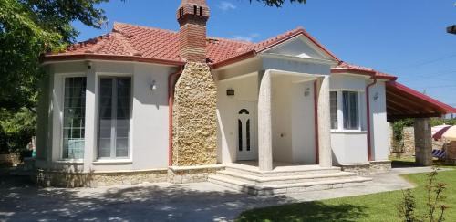 Villa with Garden View