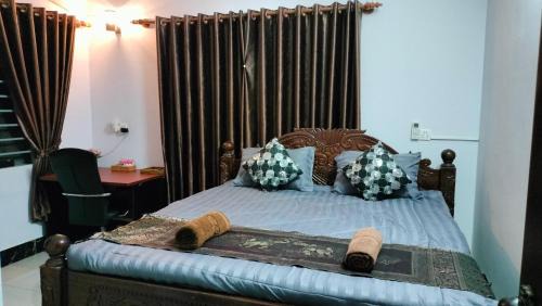 Deluxe Double Room with Shower