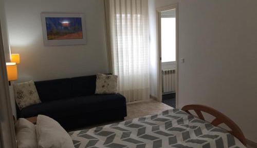 Single Room with Private Bathroom