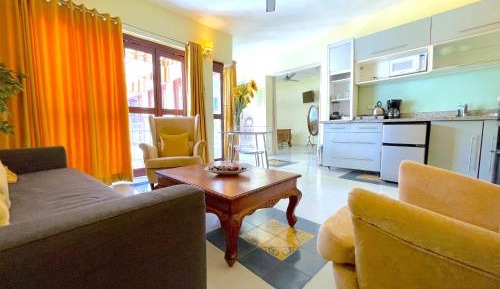 Deluxe King Suite