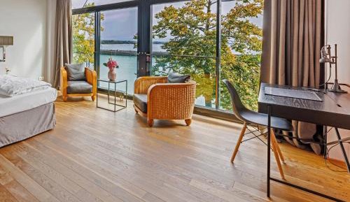Double Room with Lake View