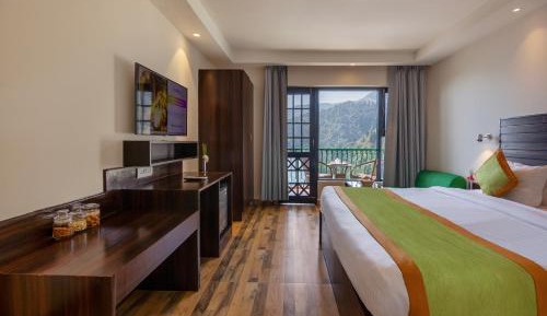 Valley View Classic Room With Balcony