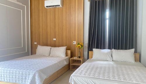 Twin Room with View