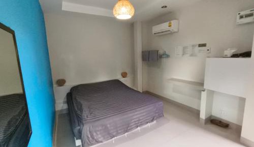 Family Room with Garden View