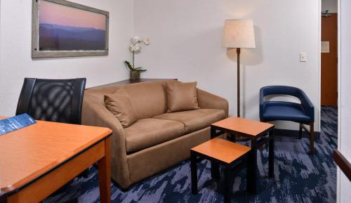 King Studio with Sofa Bed