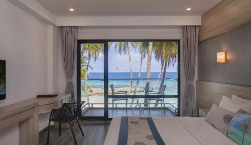 Standard Double Room with Private Balcony and Sea View